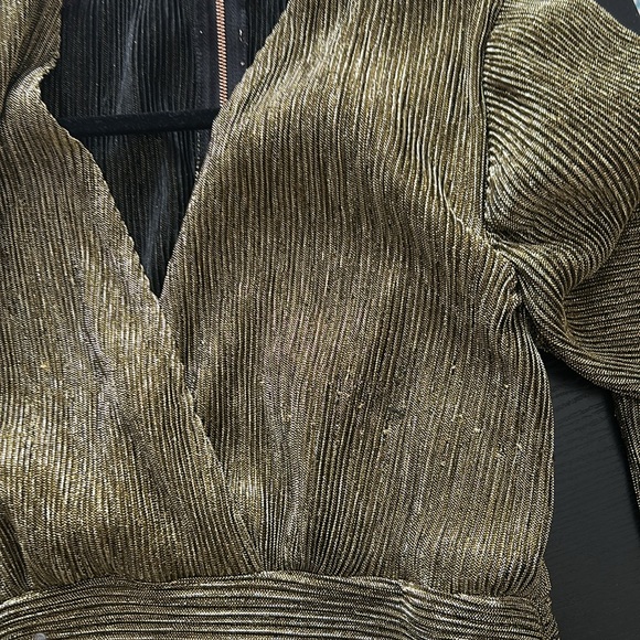 Fashion Nova Gold Shimmer Dress balloon sleeves - Picture 8 of 9